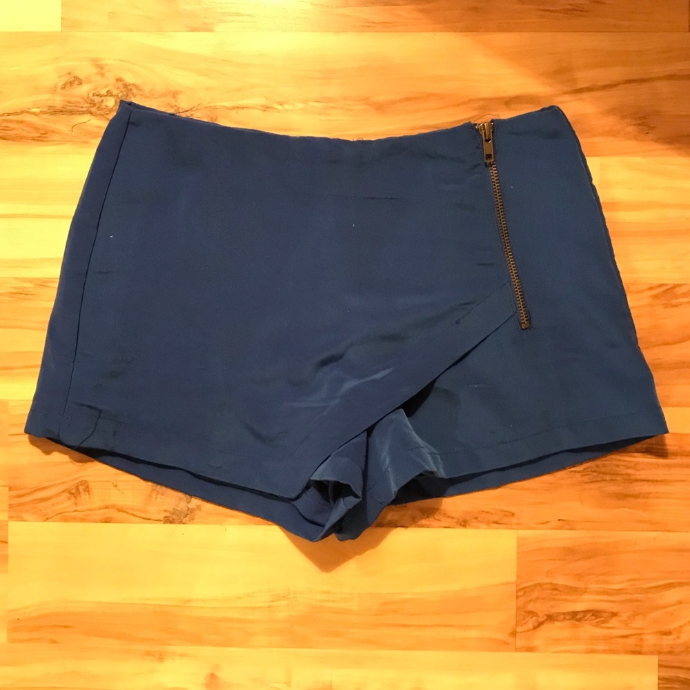 Mini skort - Picture 2 of 3